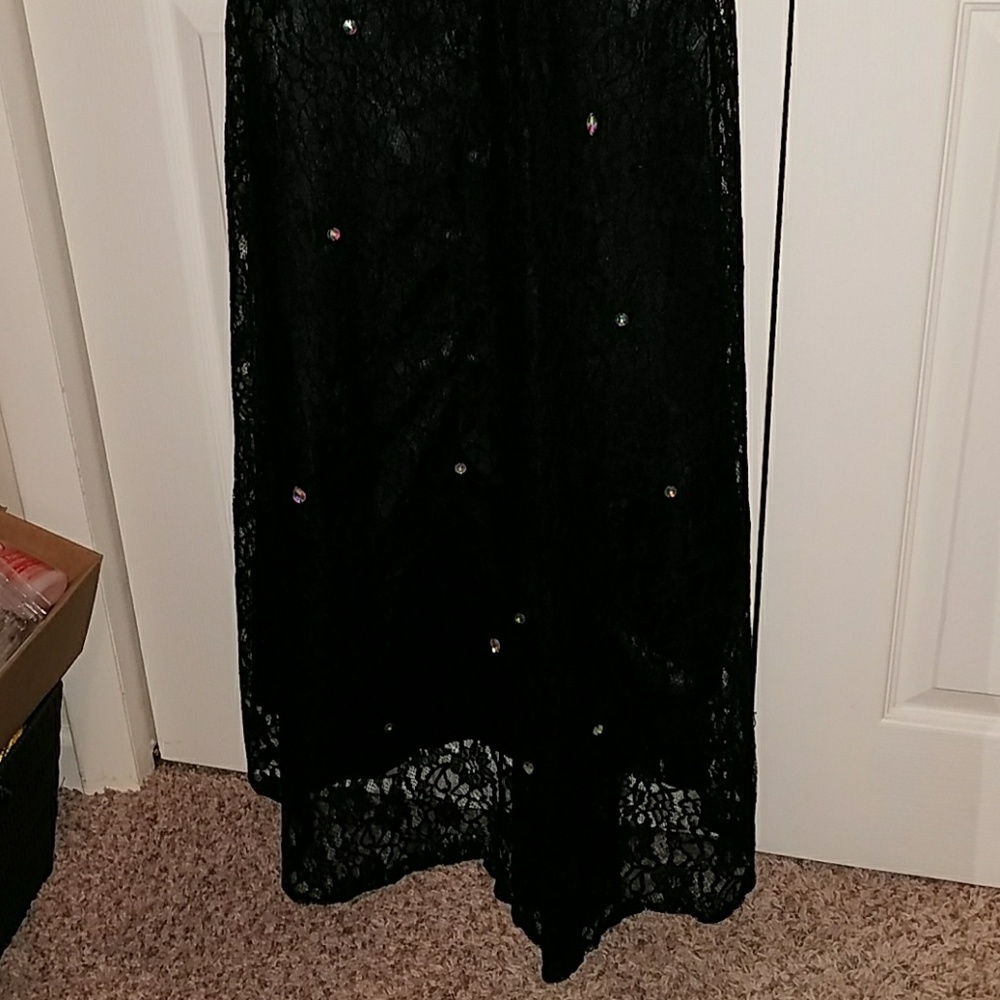 Dress - Picture 2 of 4